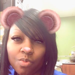 Meet your Posher, Dominique